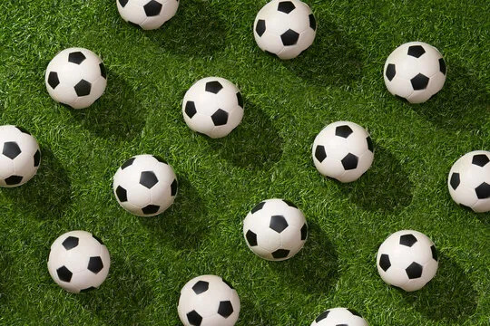 用户在手机上使用 平博体育 应用